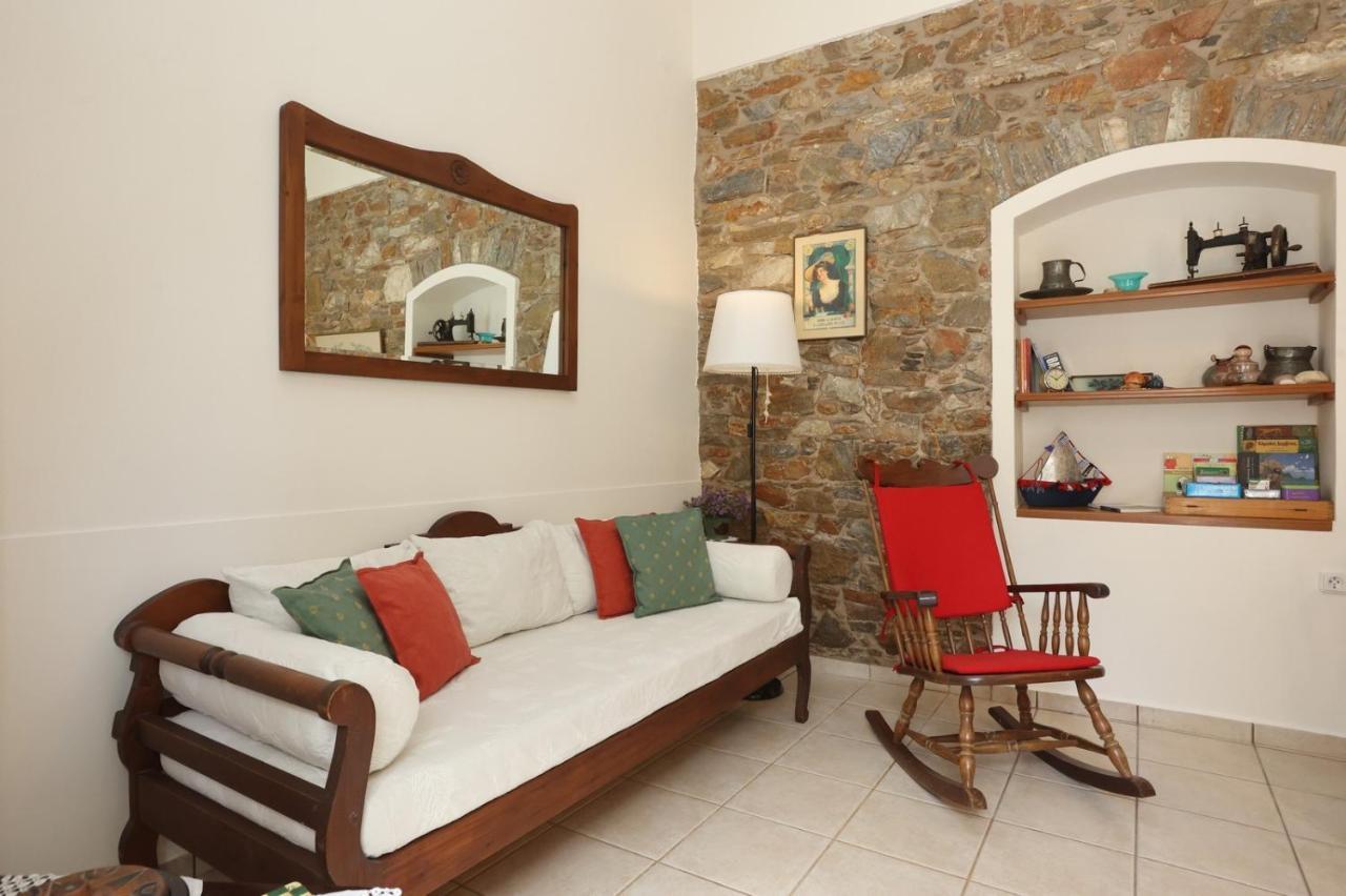 Babina'S Place-Traditional House In Ermoupoli Exterior foto